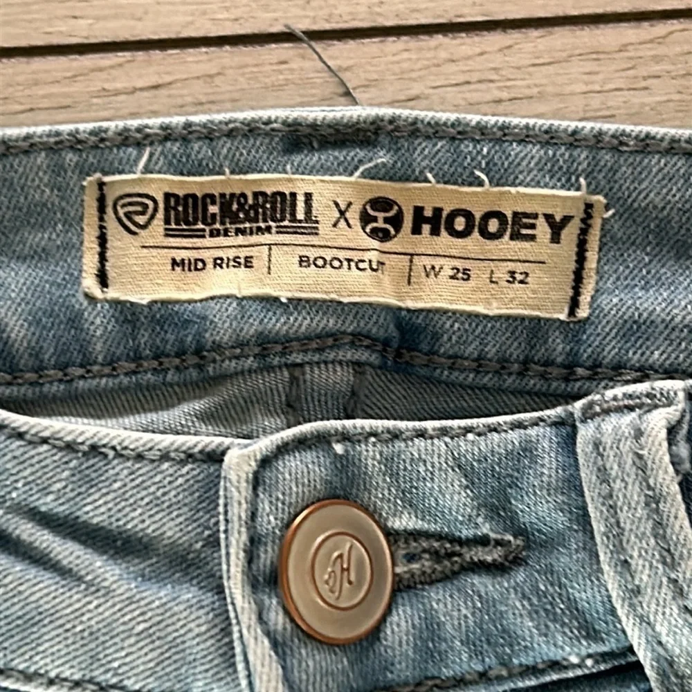 Rock & Roll X Hooey cowgirl boot cut jeans size 25